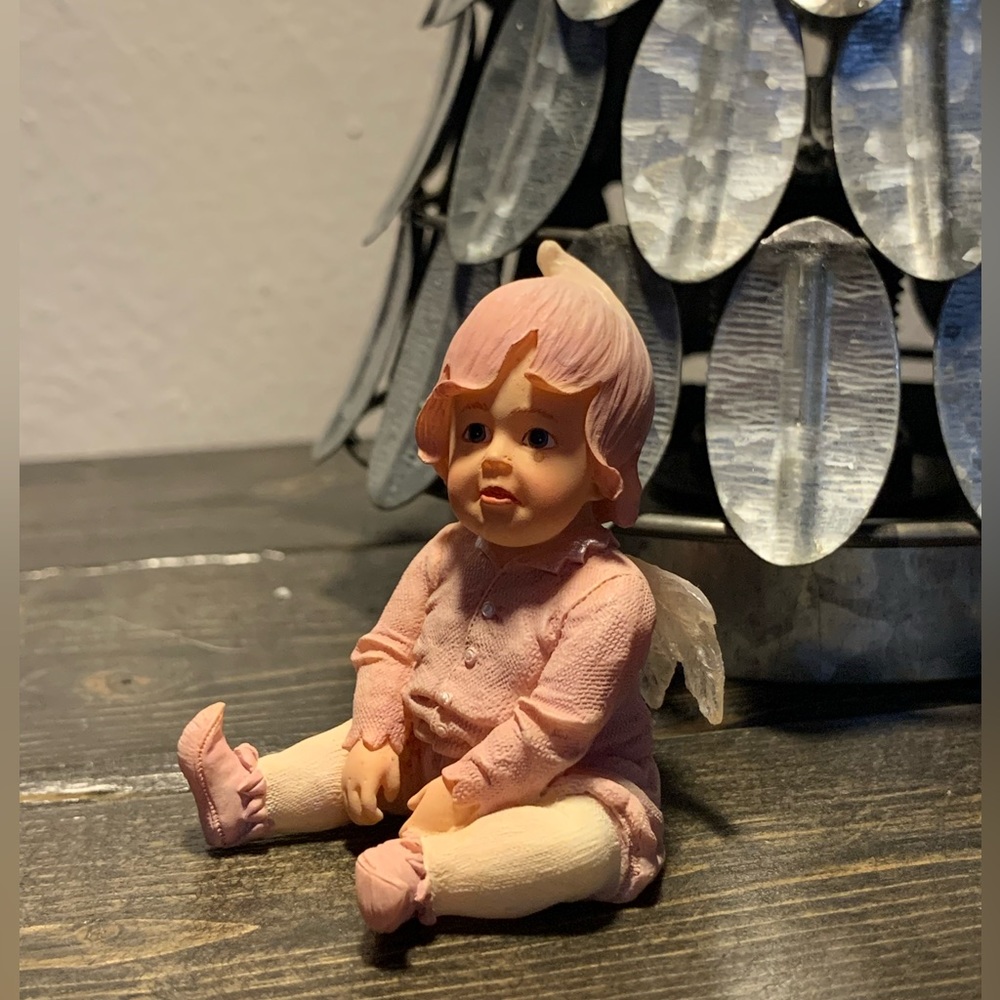 Boyds Collection Faeriessence Faerietots Baby Fairy Figurine Poutie With Box